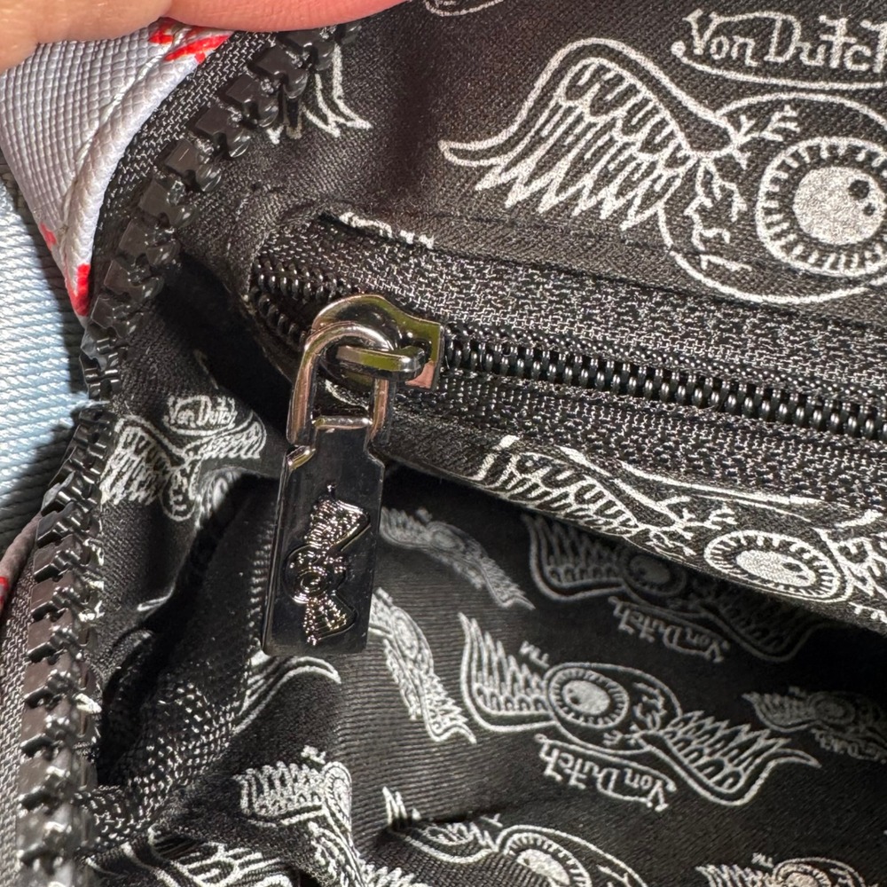 Von Dutch Crossbody Bag Vintage Y2K Graphic Grey OS VDCB-004 New With Tags Rare - Picture 13 of 15